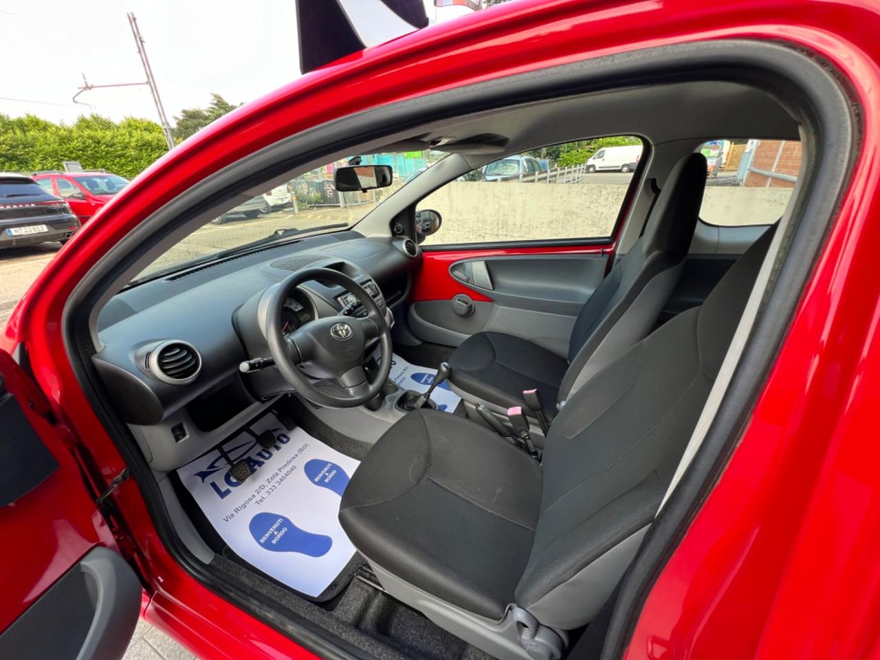 Toyota Aygo 1.0 12V VVT-i 3 porte Sol. NEOPATENTATI