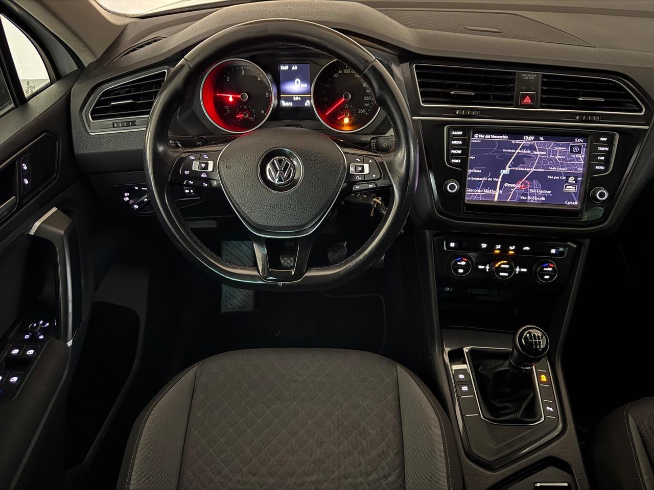 Volkswagen Tiguan 2.0 TDI SCR DSG Business BlueMotion Technology