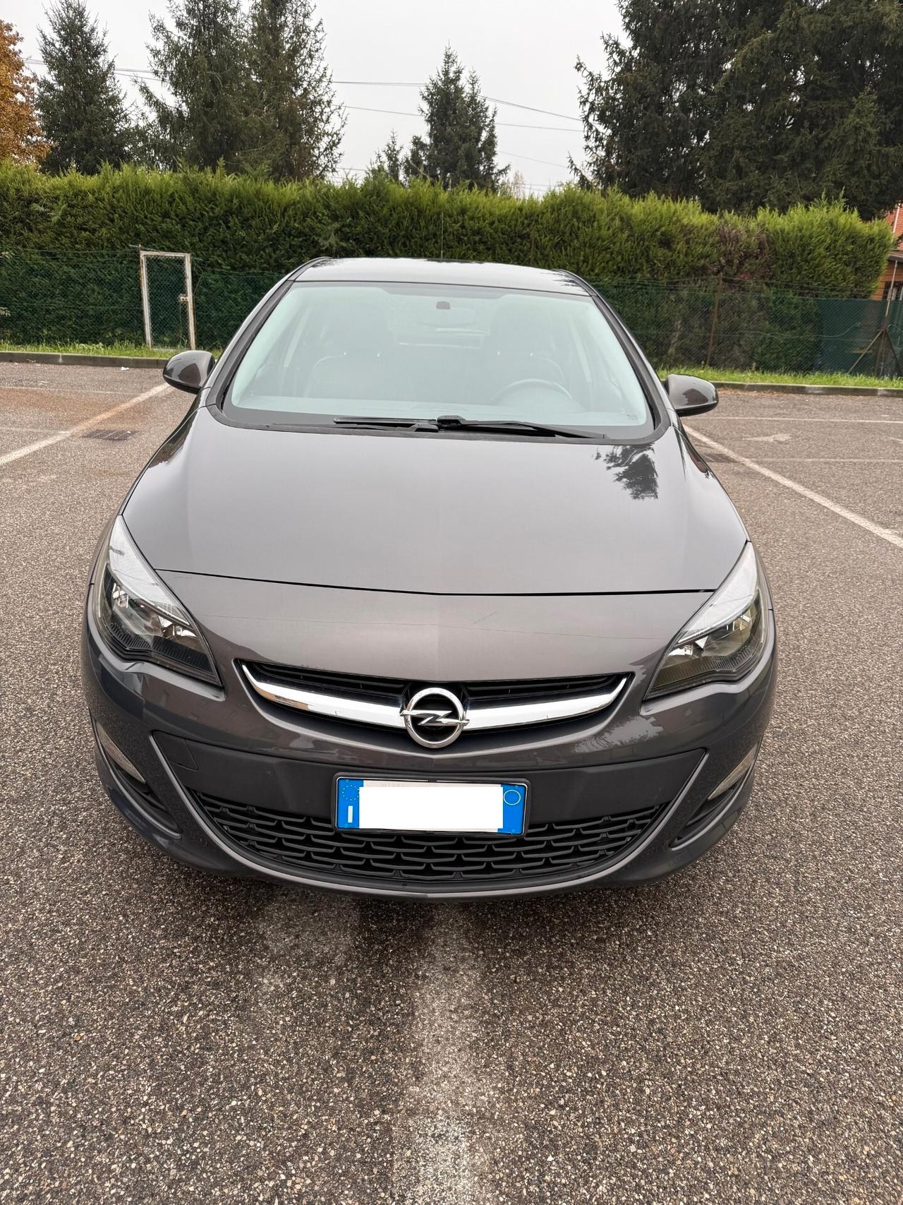 Opel Astra 1.4 GPL - NAV. - 12 MESI DI GARANZIA -