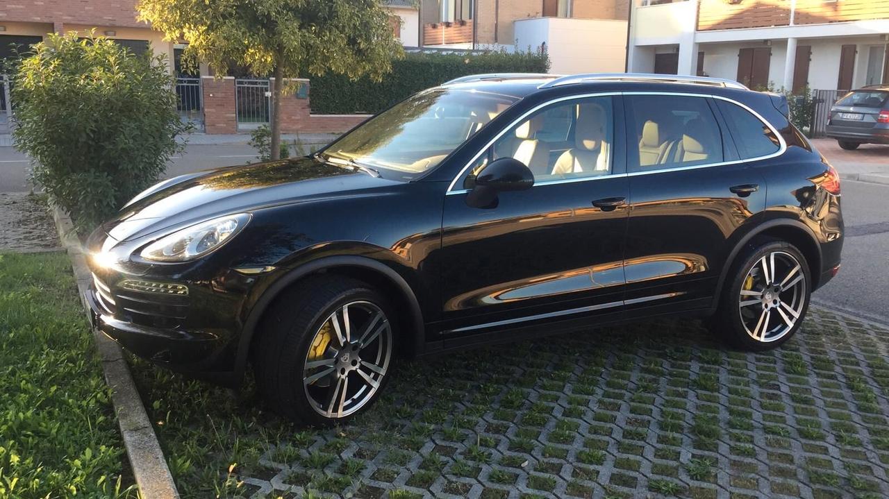 Porsche Cayenne 3.0 Diesel - Full Optional