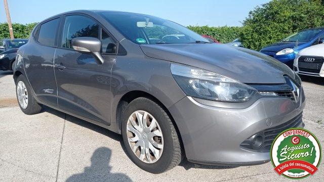 RENAULT Clio 1.2 75CV 5 porte Adatta Neo Patentati