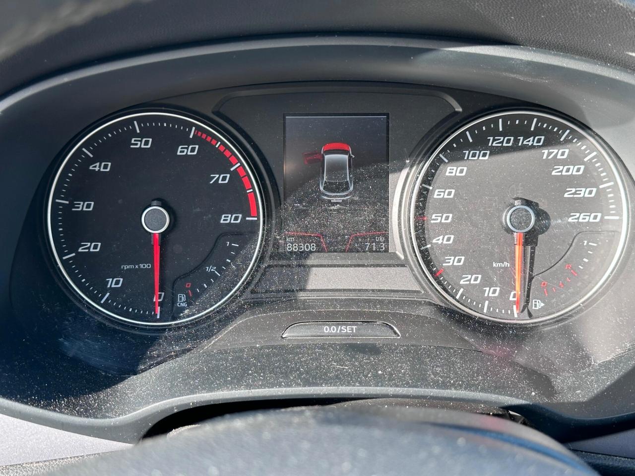 Seat Leon 1.5 TGI DSG 5p. Business INCIDENTATA