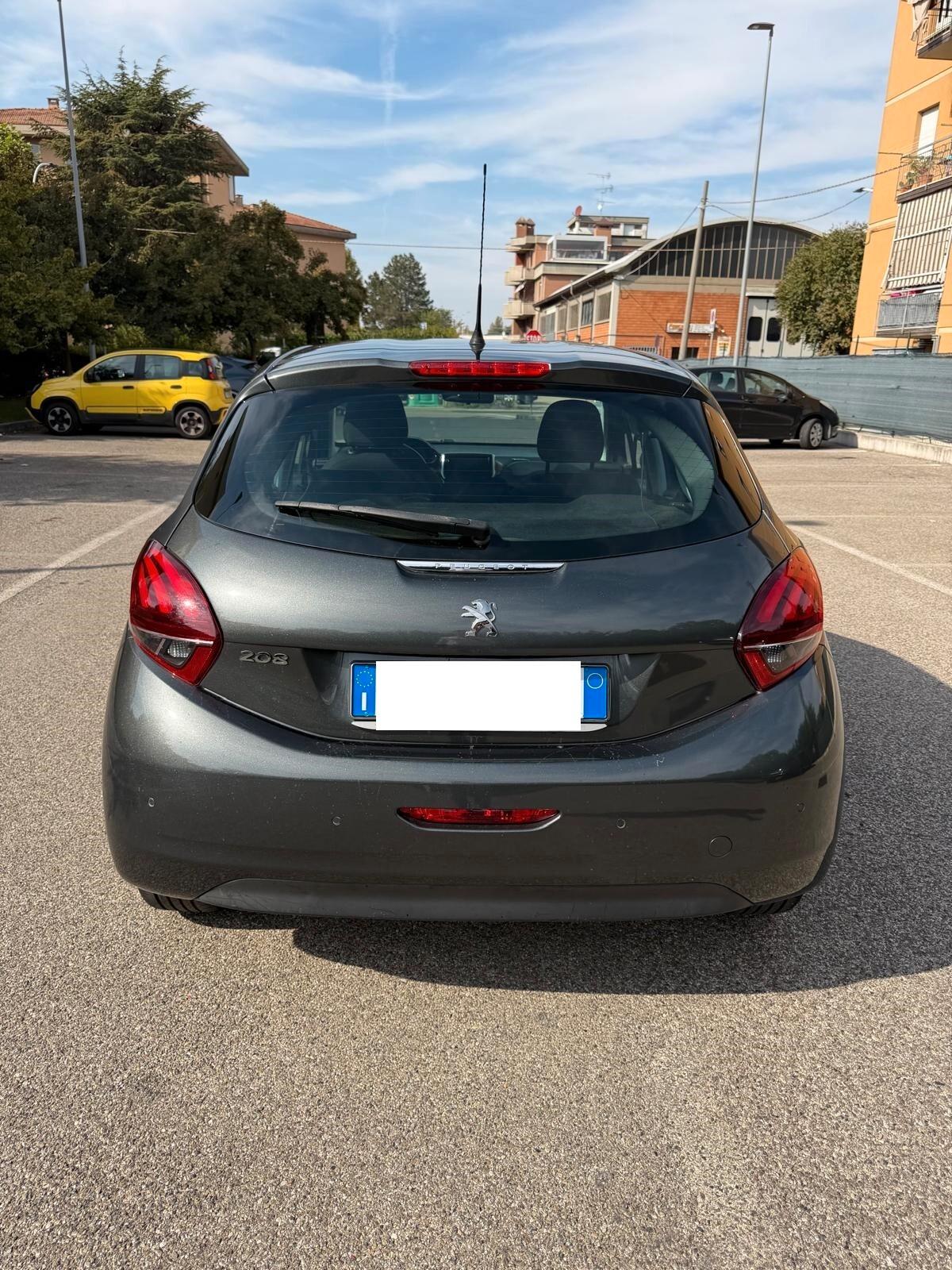 Peugeot 208 1.2 GPL - NEOPATENTATI - 12 MESI DI GARANZIA -