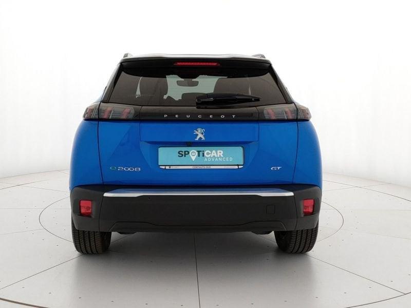 Peugeot 2008 motore elettrico 136 CV GT