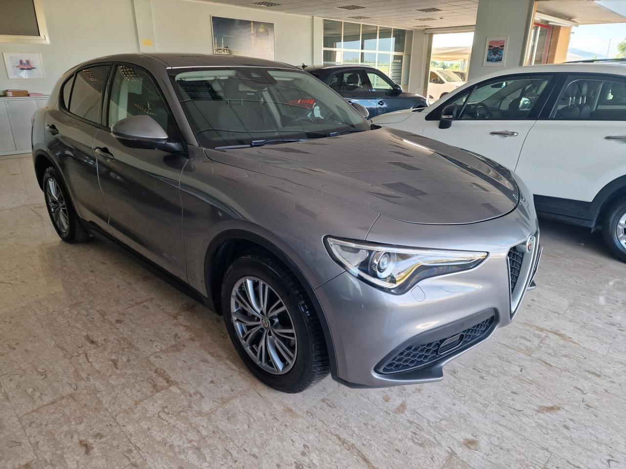 Alfa Romeo Stelvio con Interno in Pelle
