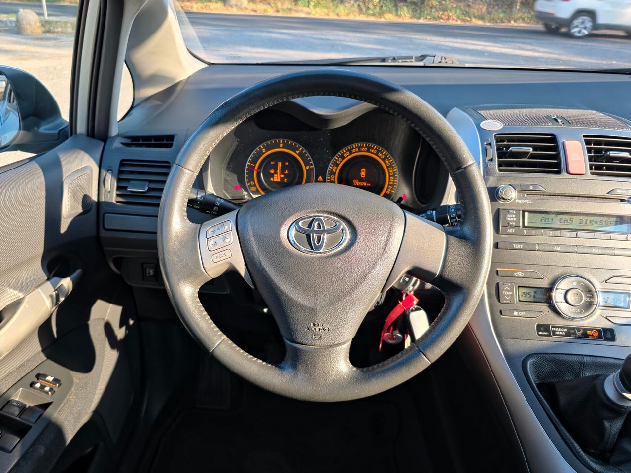 Toyota Auris 2.0 D-4D DPF 5 porte Sol CV-126 E4 Manuale NEO 2007