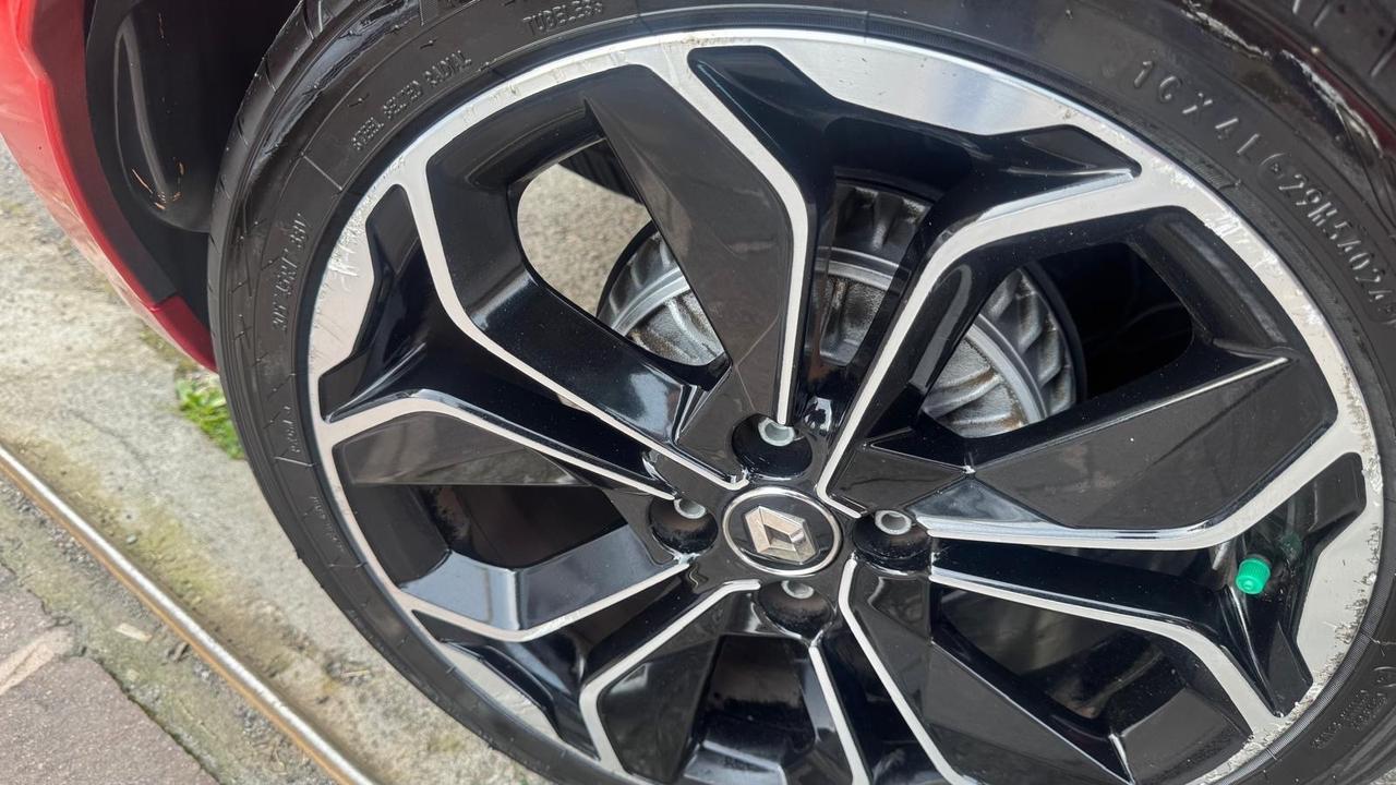 Renault Clio dCi 8V 90 CV EDC 5 porte Moschino Intens