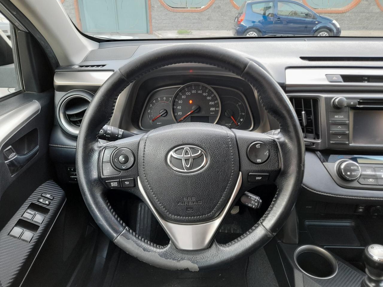 Toyota RAV 4 RAV4 2.2 D-4D 150 CV Lounge