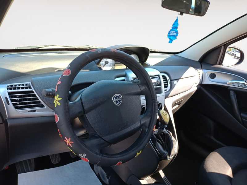 LANCIA Ypsilon 2011 Benzina - ypsilon 1.2 8v Elefantino ecochic Gpl 69