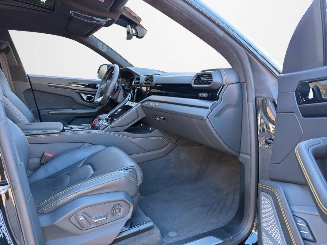 Lamborghini Urus 4.0 V8 auto