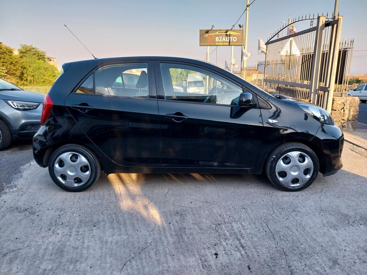 KIA PICANTO 1.0 BENZINA UNICOPROPRIETARIO 2016