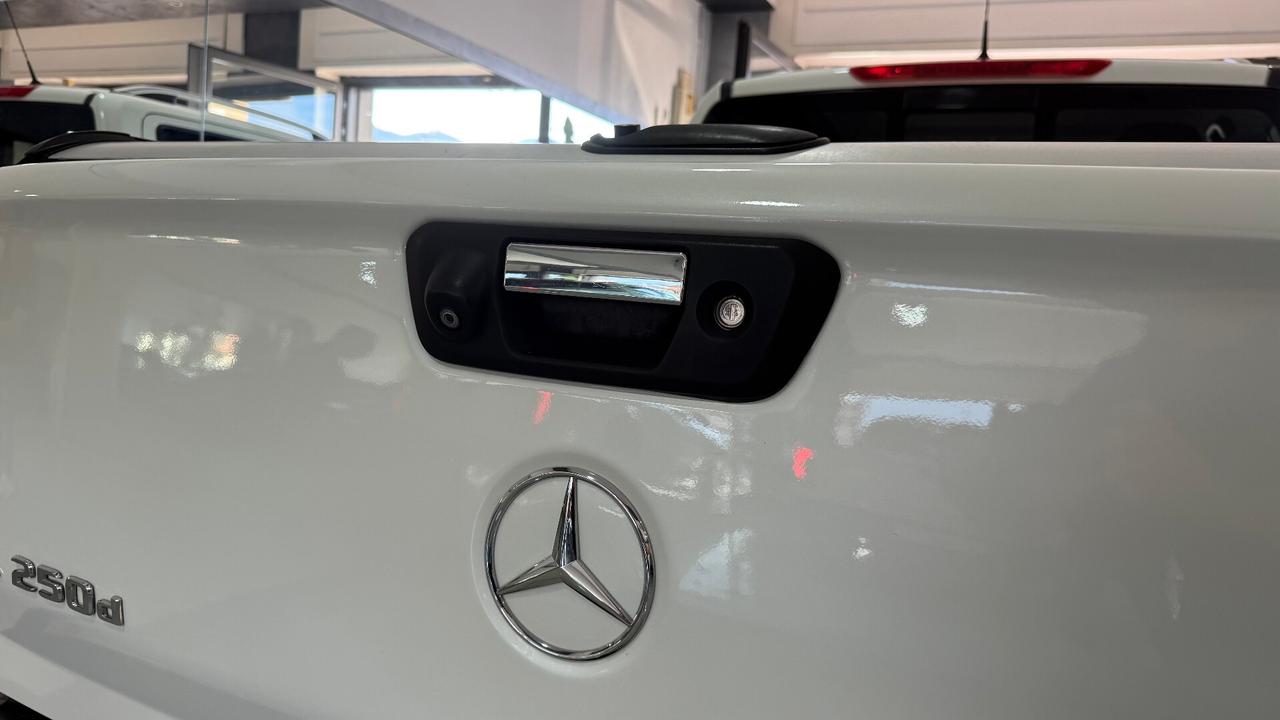 Mercedes-benz X 250 MERCEDES PICKUP