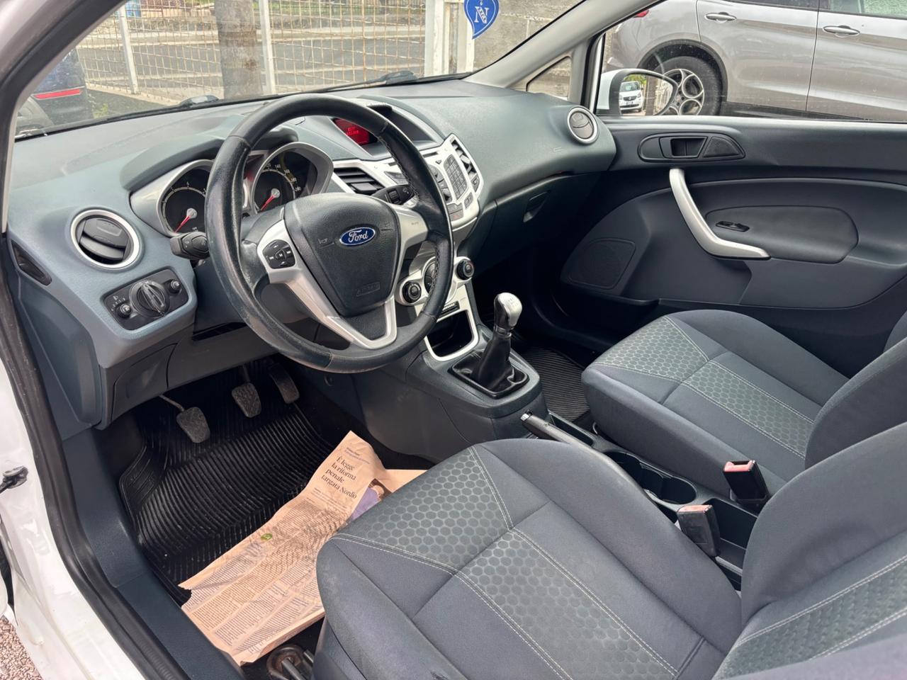 FORD FIESTA 1.4 GPL TITANIUM 3 PORTE OK NEOPATENTATI