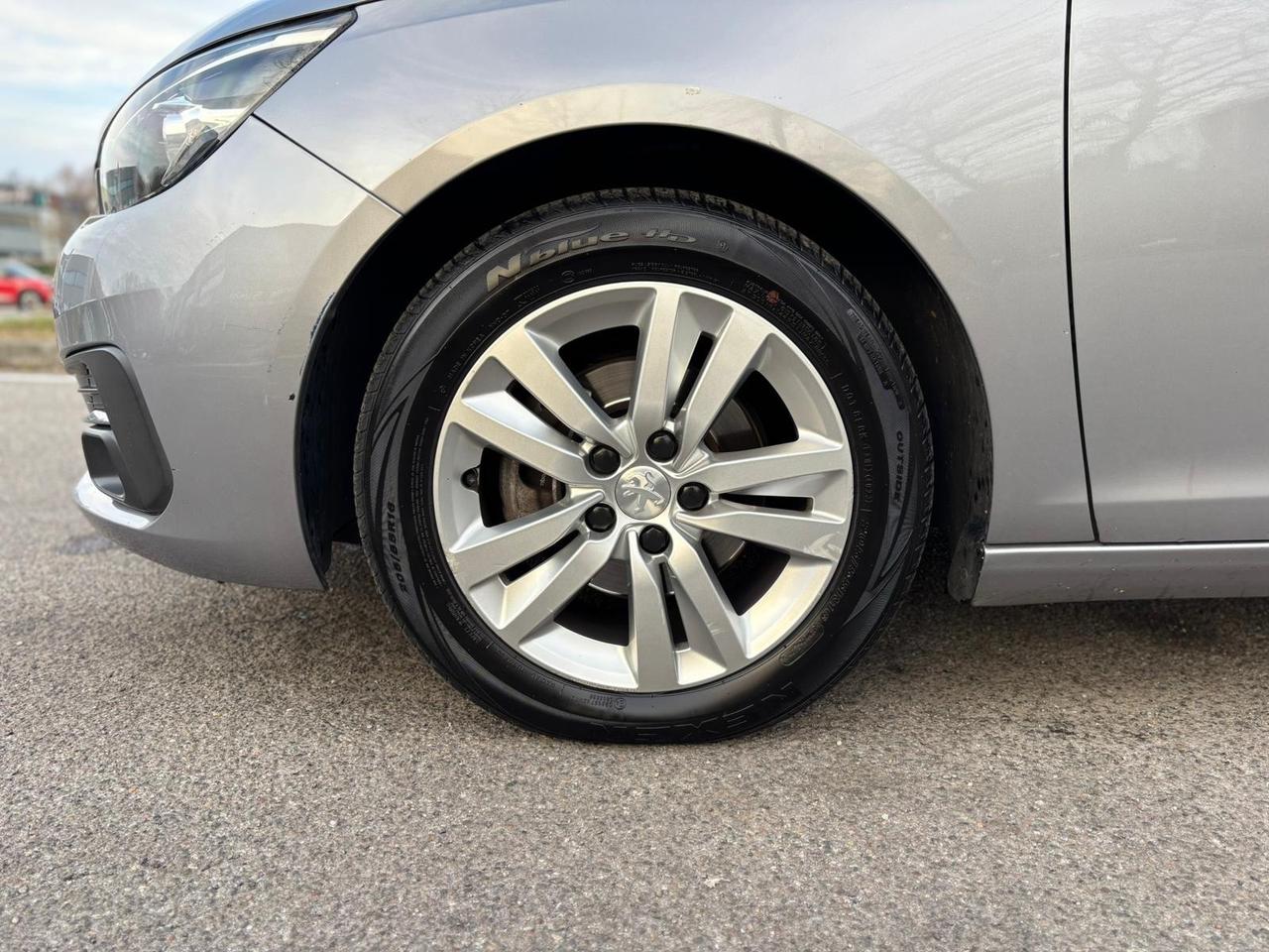 Peugeot 308 BlueHDi 120 S&S EAT6 SW Business