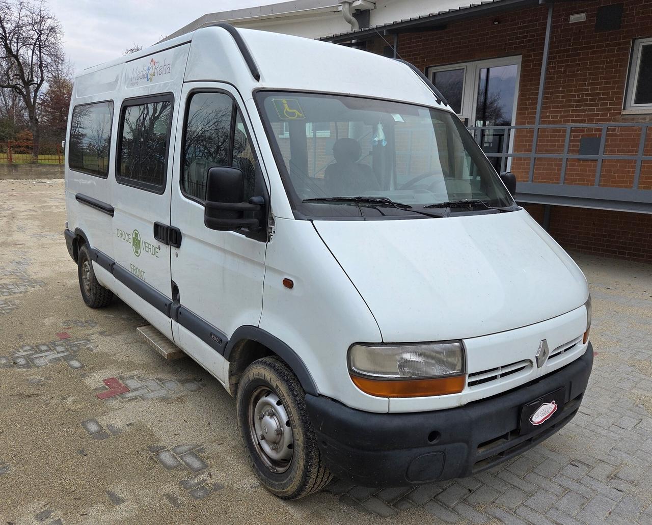 Renault Master T33 2.5 diesel PC Minibus 9 p.ti