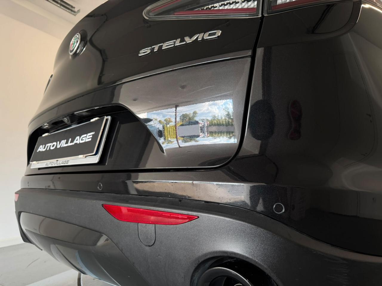 Alfa Romeo Stelvio 2.2 Turbodiesel 190 CV AT8 Q4 Sprint