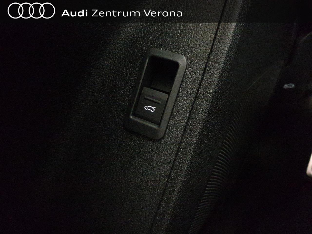 Sportback 35TDI 150CV S tronic Identity Black