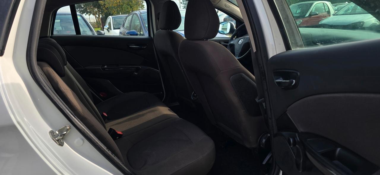 Fiat Bravo 1.4 Active GPL.tenuta bene