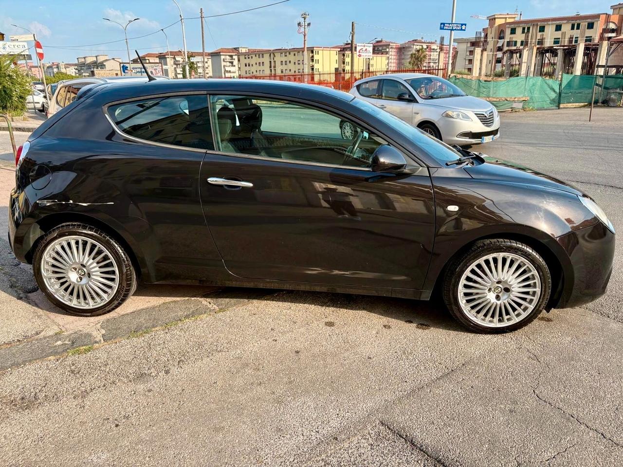 Alfa Romeo MiTo 1.3 JTDm-2 95 CV S&S Distinctive Sport Pack