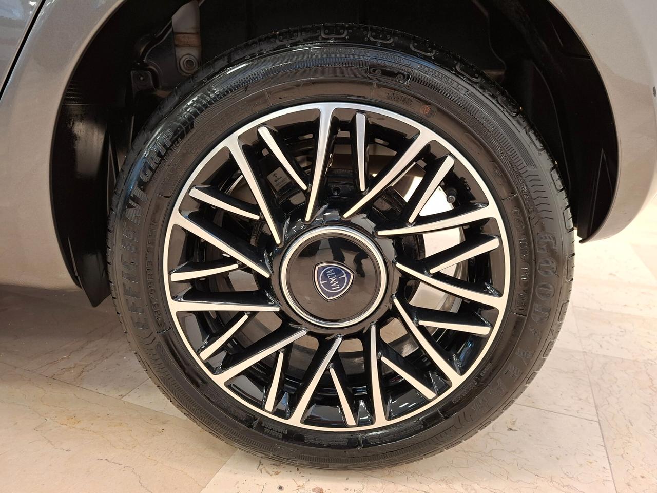 Lancia Ypsilon 1.0 FireFly 5 porte S&S Hybrid Gold km 15.679