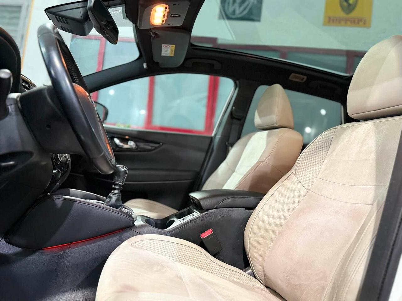 NISSAN QASHQAI 1.6 dCi 130cv Tekna 2014