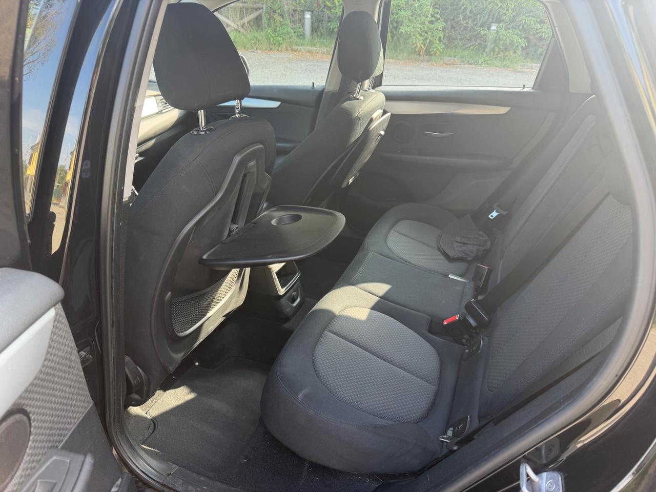 Bmw 2er Active Tourer 214d Advantage