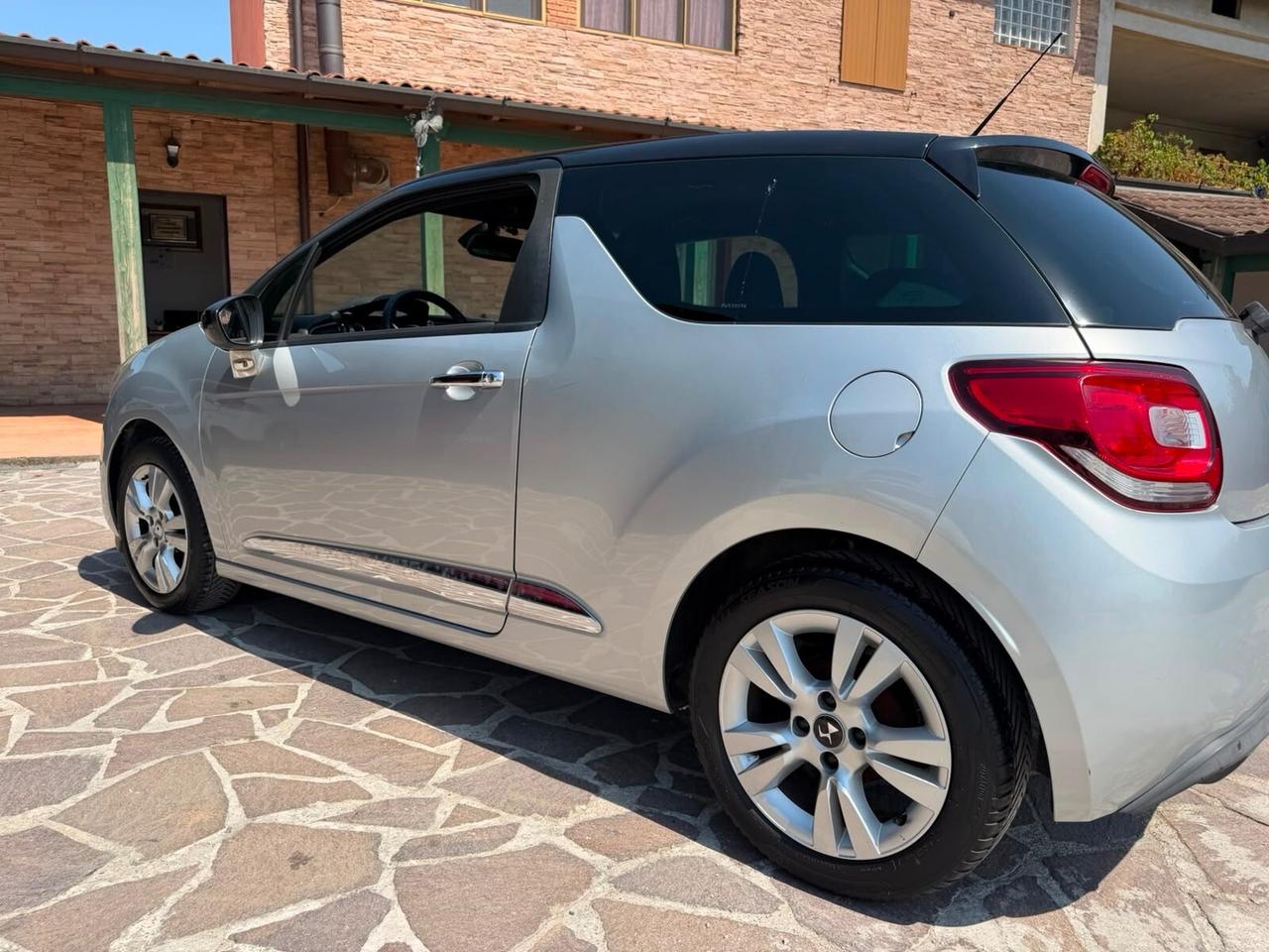 DS3 3 PureTech 82 Chic neopatentati