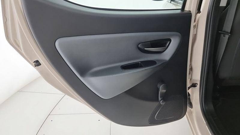 Lancia Ypsilon 1.2 69 CV 5 porte GPL Ecochic Silver