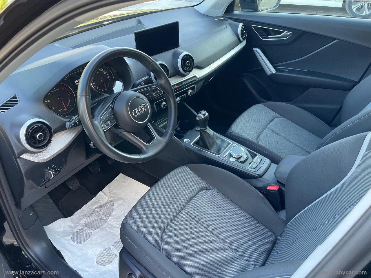 AUDI Q2 30 TDI Business Advanced