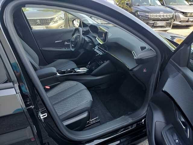 Peugeot 208 motore elettrico 136 CV Allure