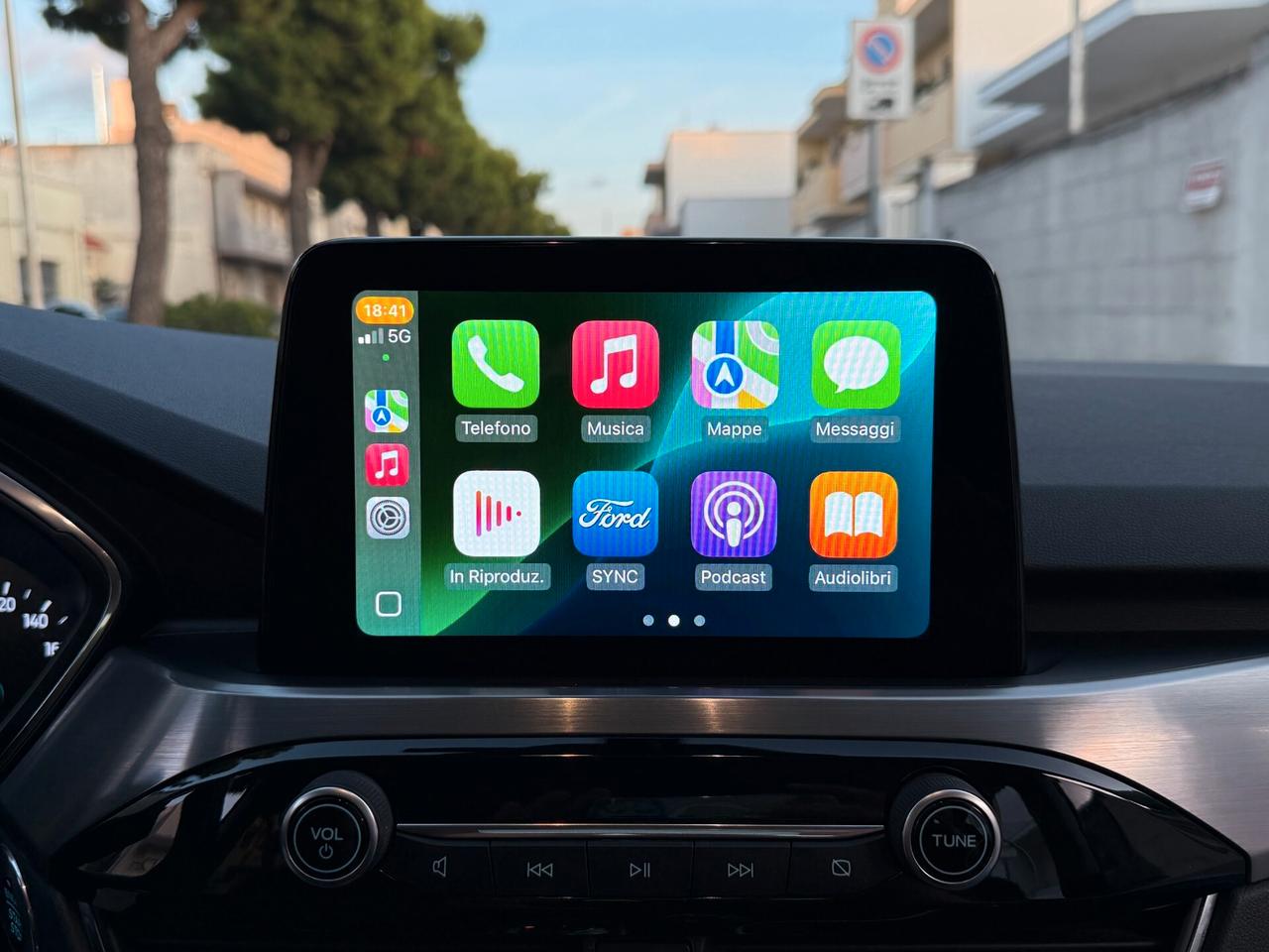 Ford Kuga 1.5 EcoBlue Autom Titanium NAVI CARPLAY
