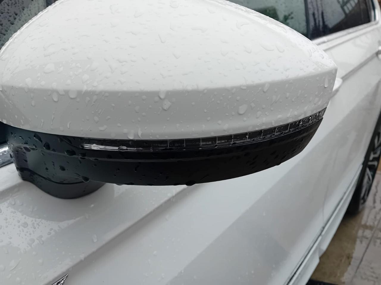 Volkswagen Tiguan 2.0 BiTDI SCR DSG 4MOTION Executive R-Line BMT