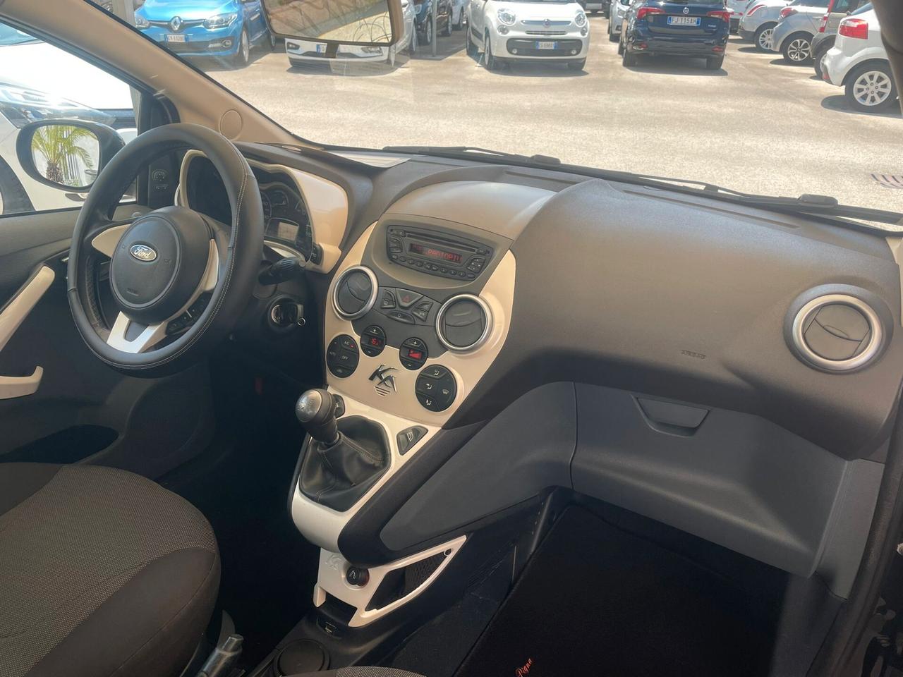 Ford Ka 1.2 8V 69CV Titanium