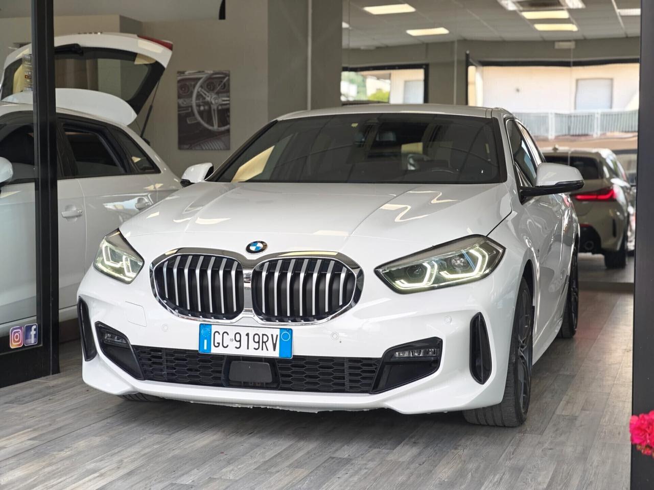 Bmw 118 118d 5p. Msport