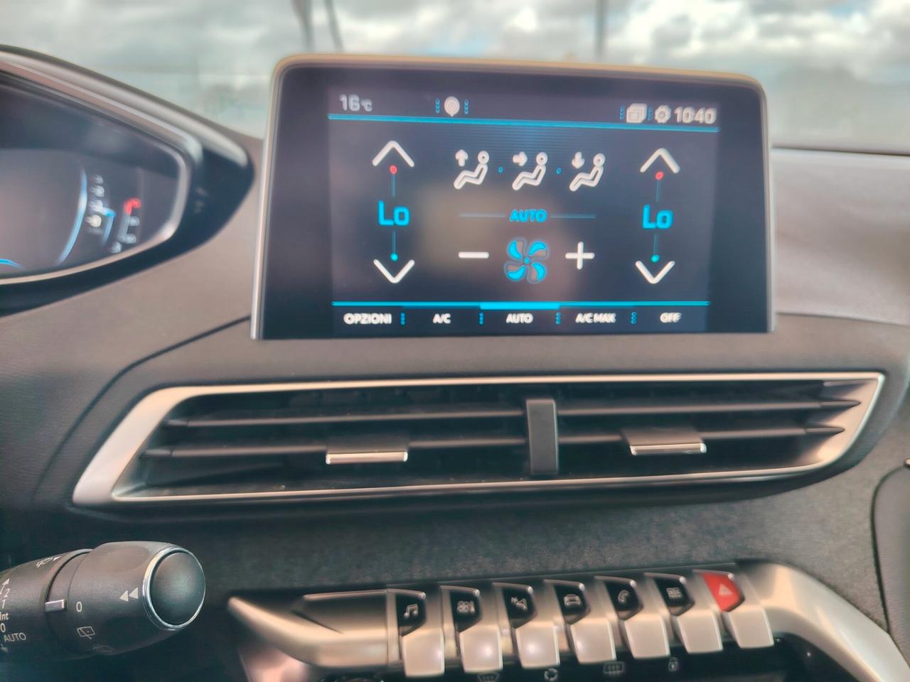 Peugeot 3008 BlueHDi 130 S&S Allure full