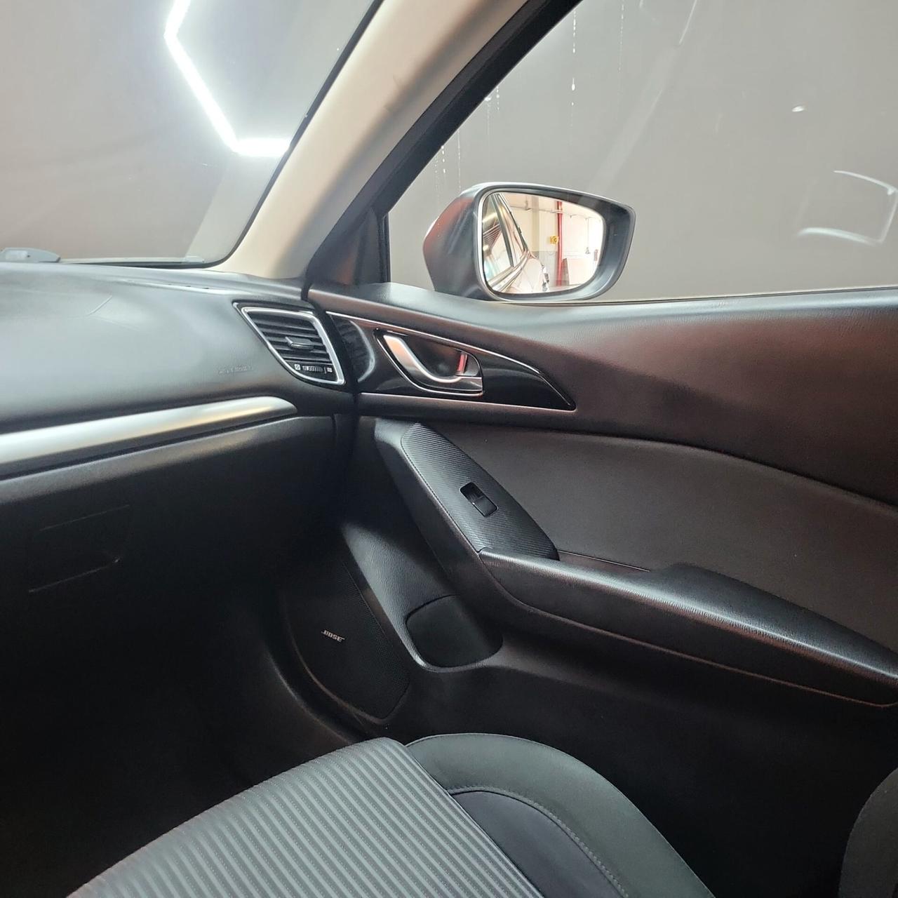 Mazda 3 Mazda3 2.2 Skyactiv-D Exceed