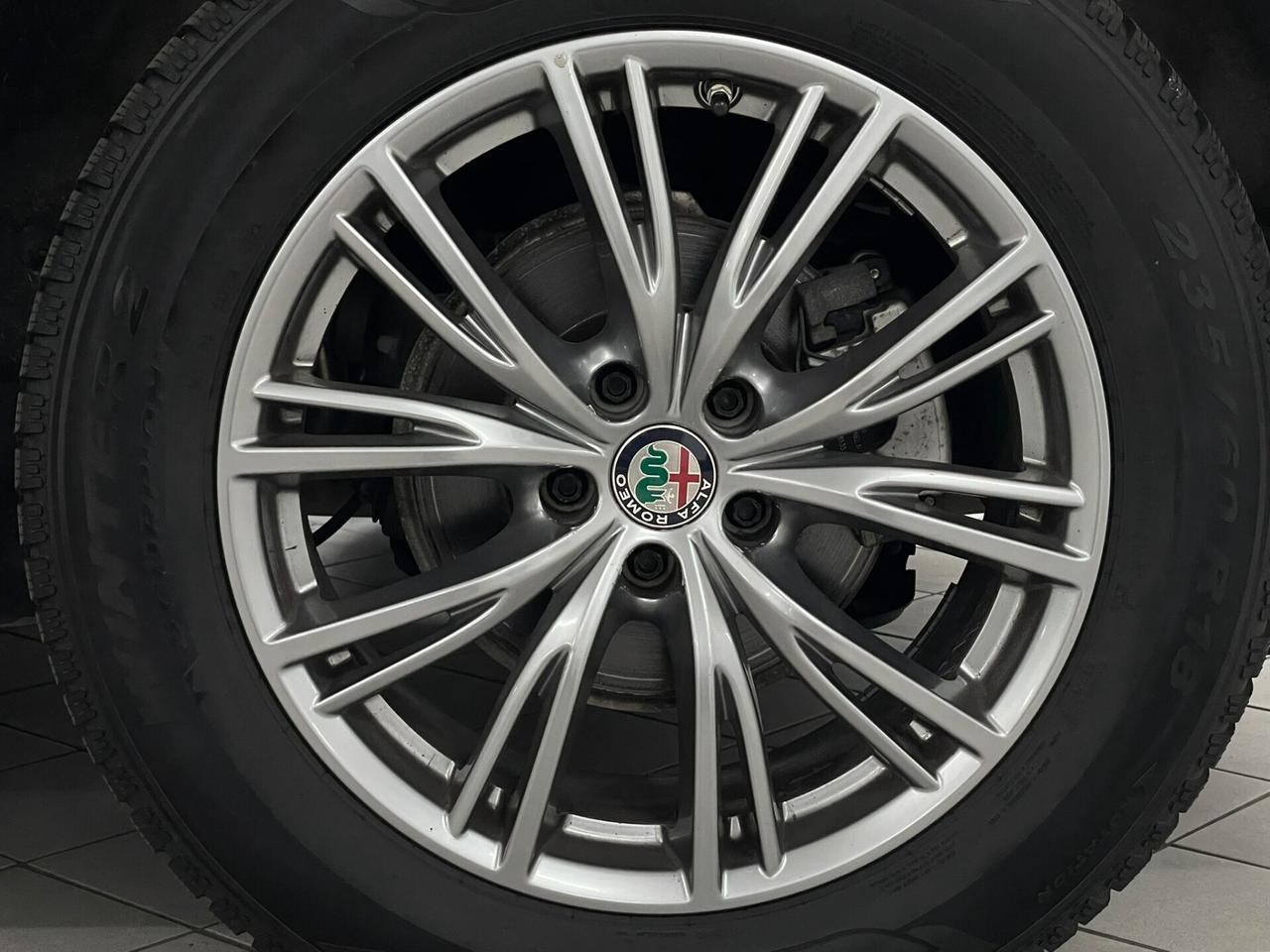 Alfa Romeo Stelvio 2.2 TD 190 CV BUSINESS Q4 DISTRIBUZIONE ESEGUITA