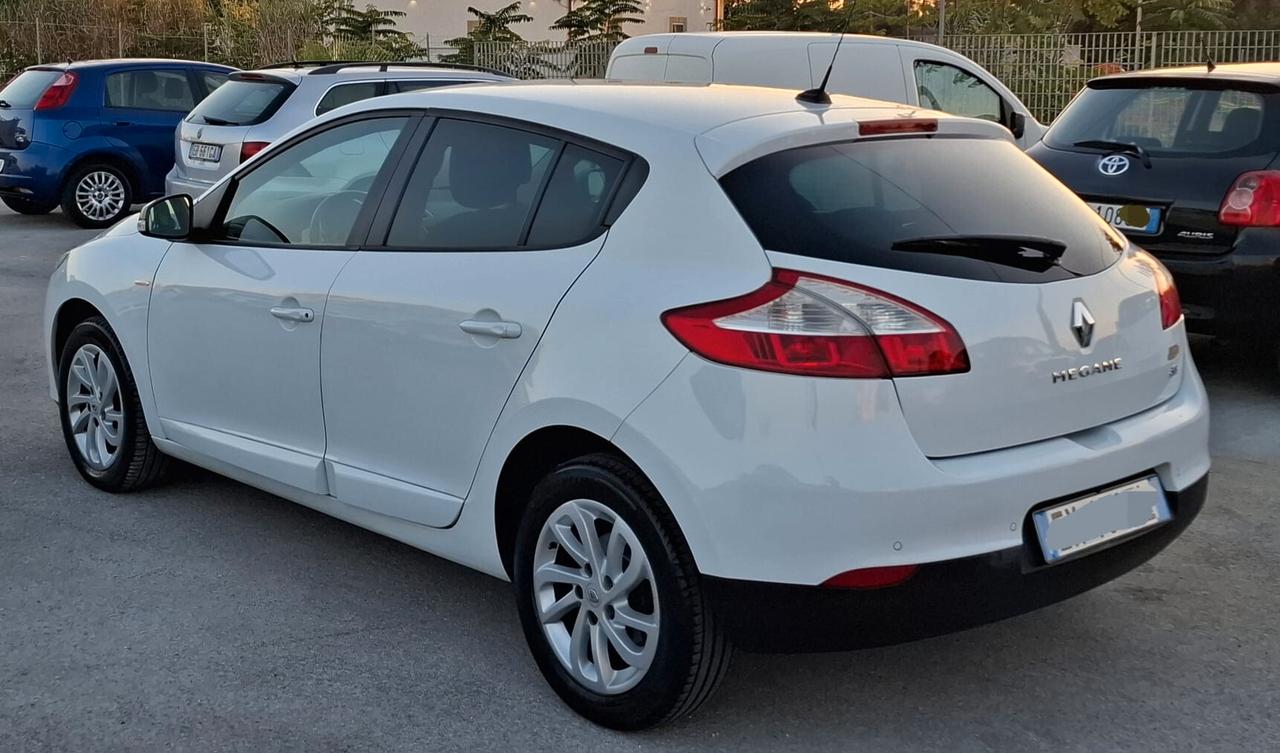 Renault Megane Mégane Coupé 1.5 dCi