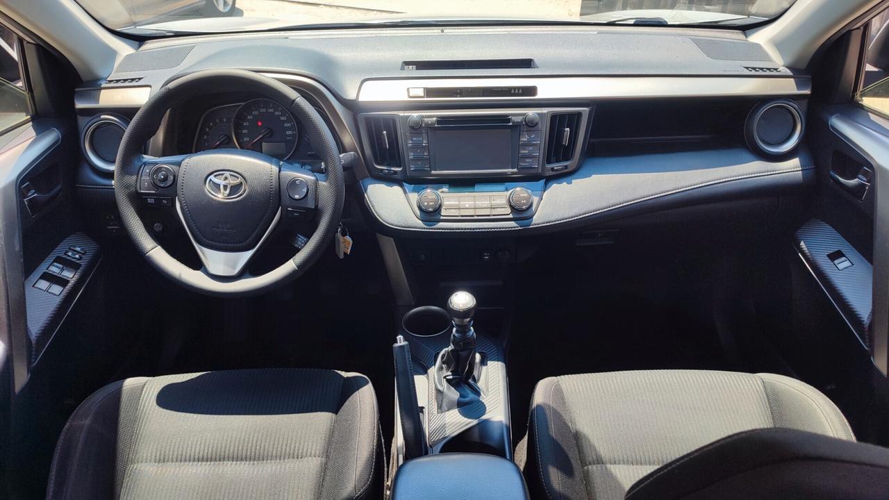 Toyota RAV 4 RAV4 2.0 D-4D 2WD Active