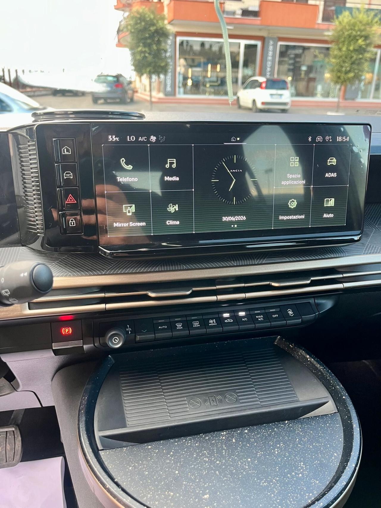 Lancia Ypsilon Hybrid e-DCT Edizione Cassina