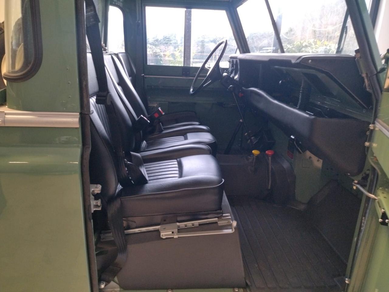 Land Rover Defender PICK-UP COMPLETAMENTE RESTAURATO