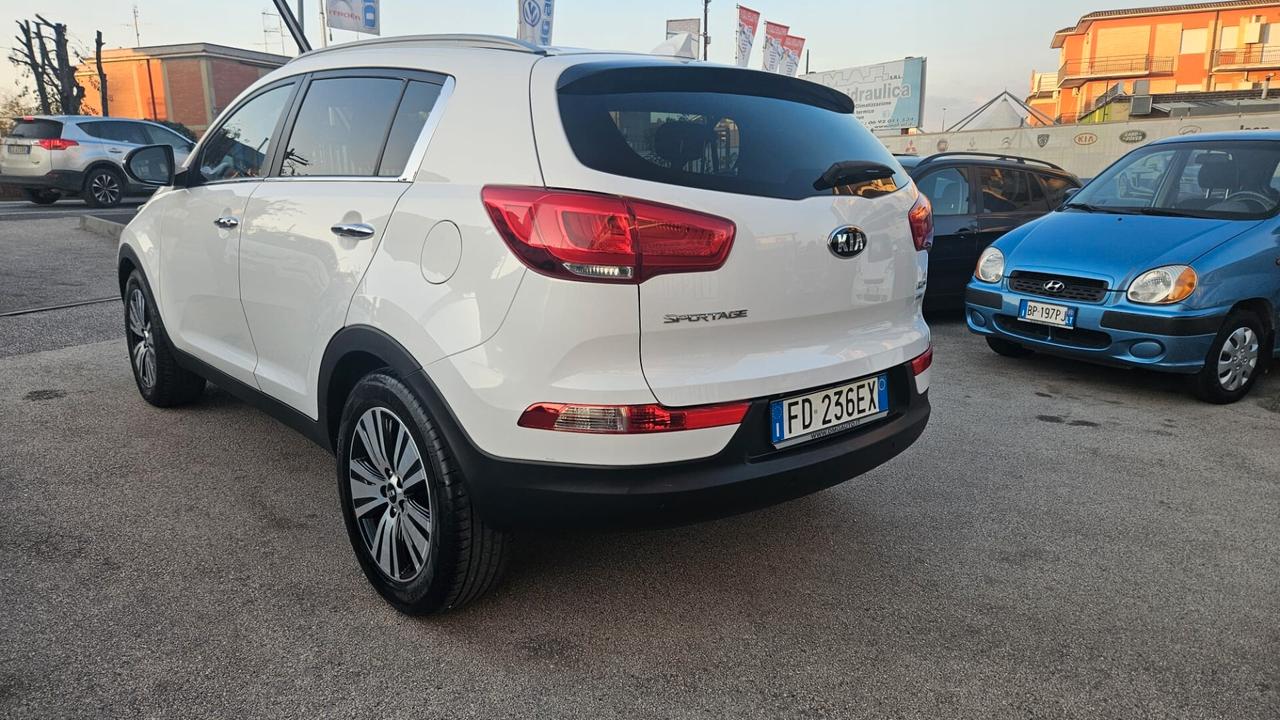 Kia Sportage 1.7 CRDI VGT 2WD high tech