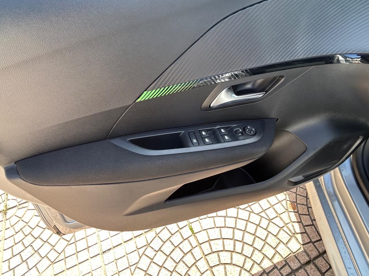 Peugeot 208 PureTech 100 Stop&Start 5 porte Active