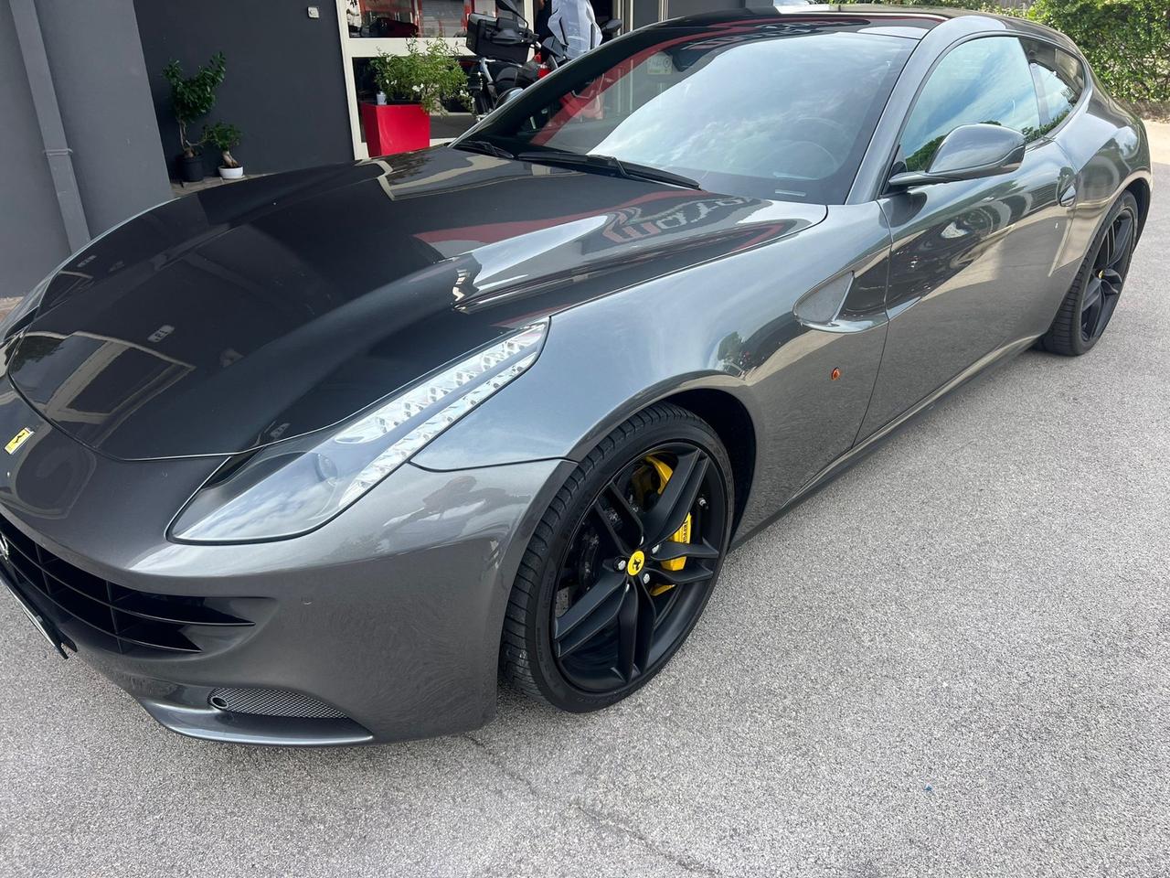 Ferrari GTC4 Lusso FF V12