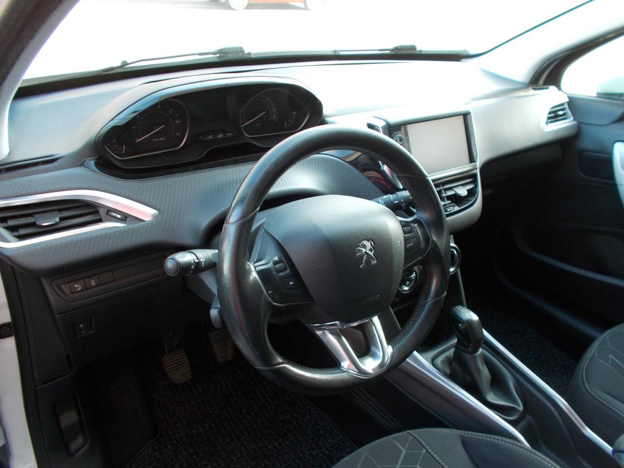 Peugeot 2008 PureTech 82 Allure