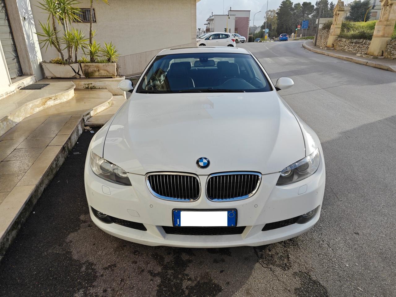 BMW 320d Coupé *PELLE/TETTO*