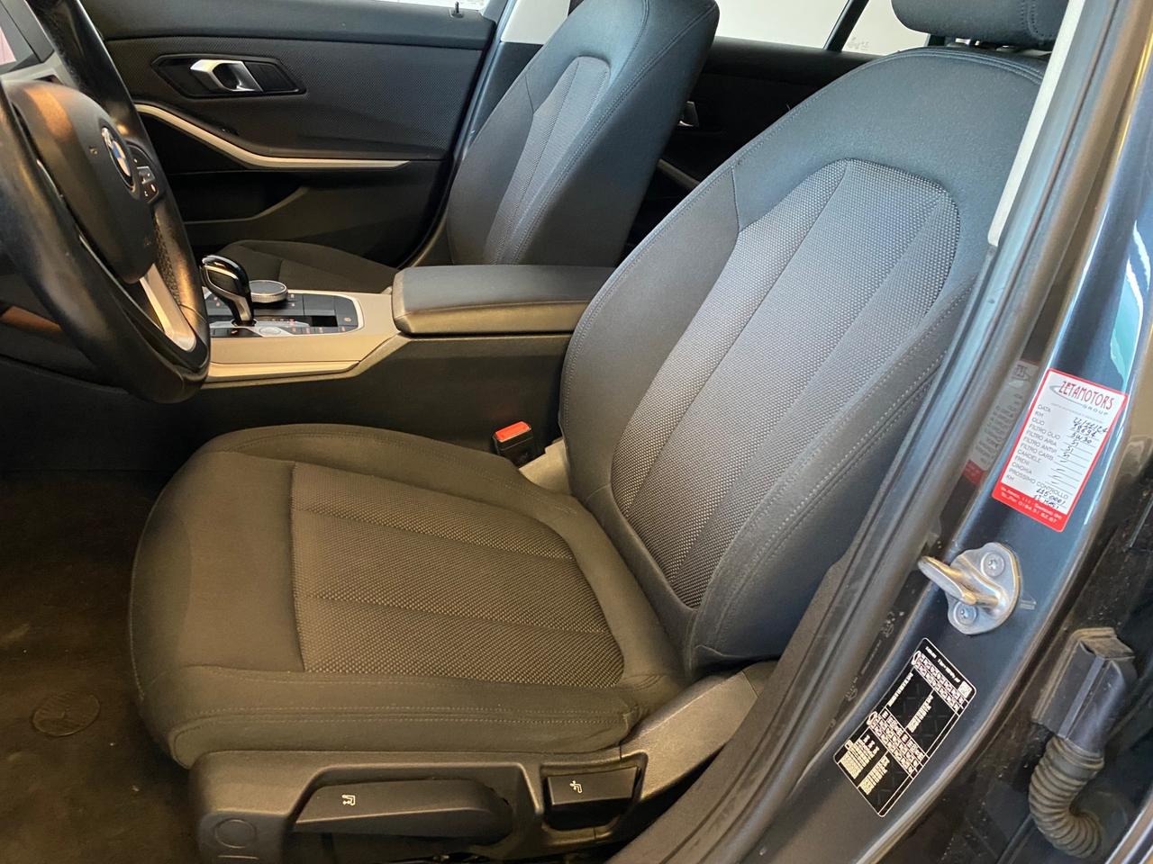 Bmw 318d 48V Touring Business Advantage