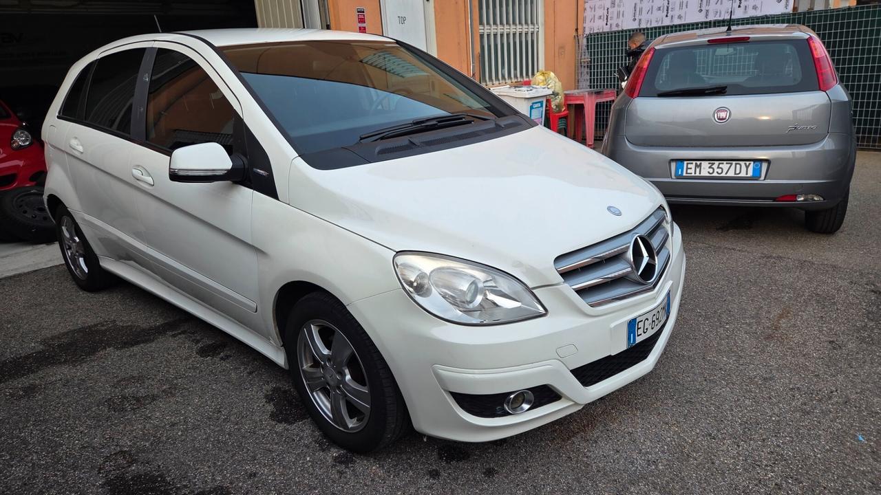 Mercedes-benz B 180 NGT BlueEFFICIENCY Executive unico proprietario
