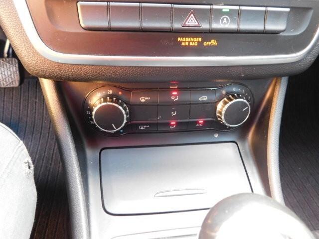 Mercedes-benz GLA 200 d Premium