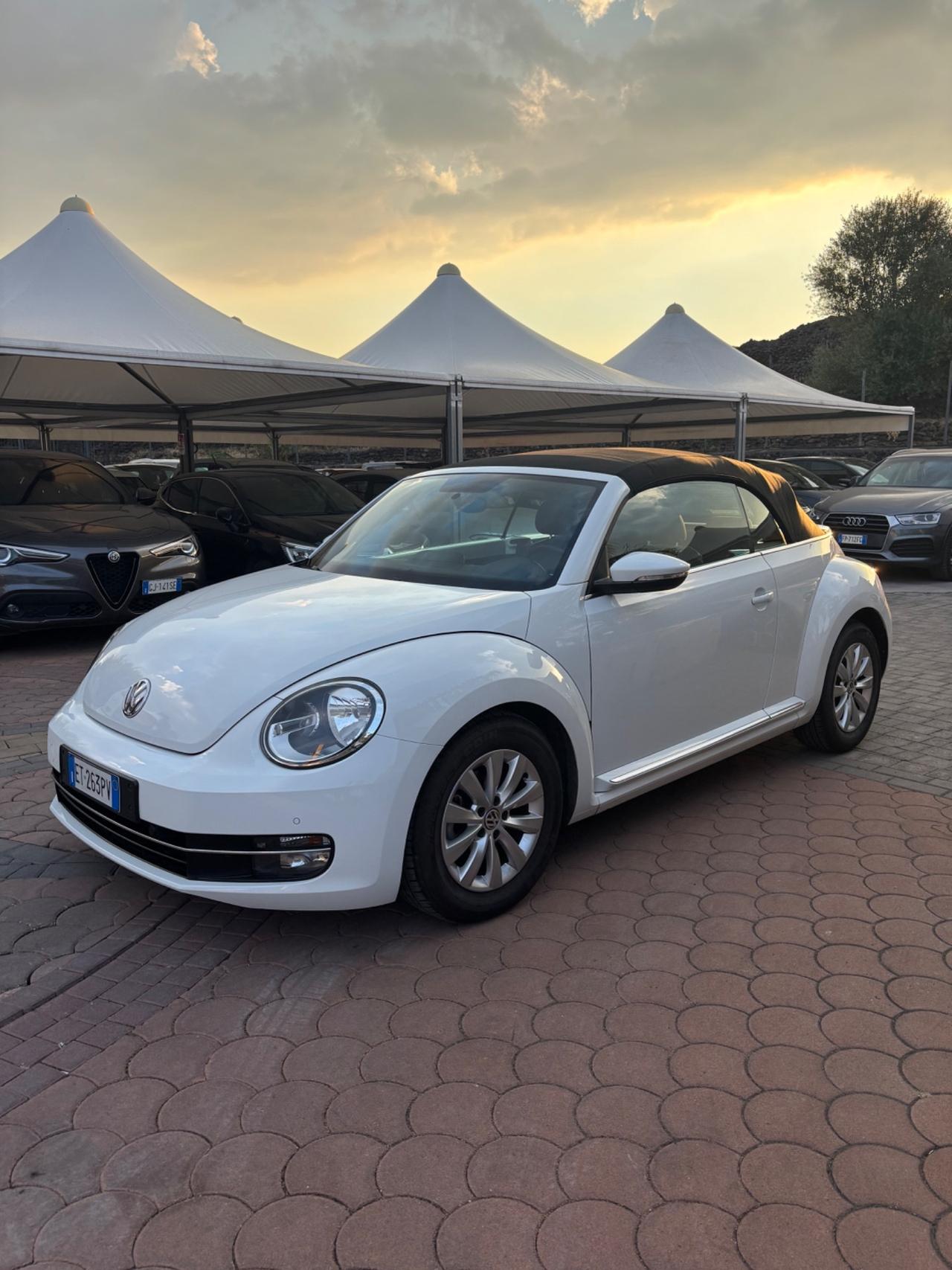 Volkswagen Maggiolino Cabrio 1.6 TDI Design 2014
